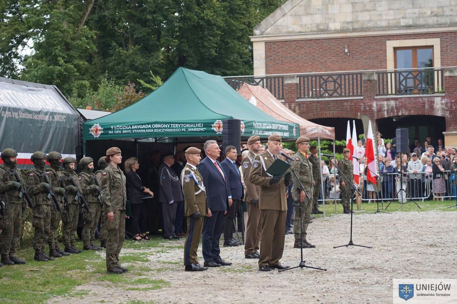 Ponad 100 żołnierzy złożyło przysięgę wojskową w Uniejowie — zdjęcie 15