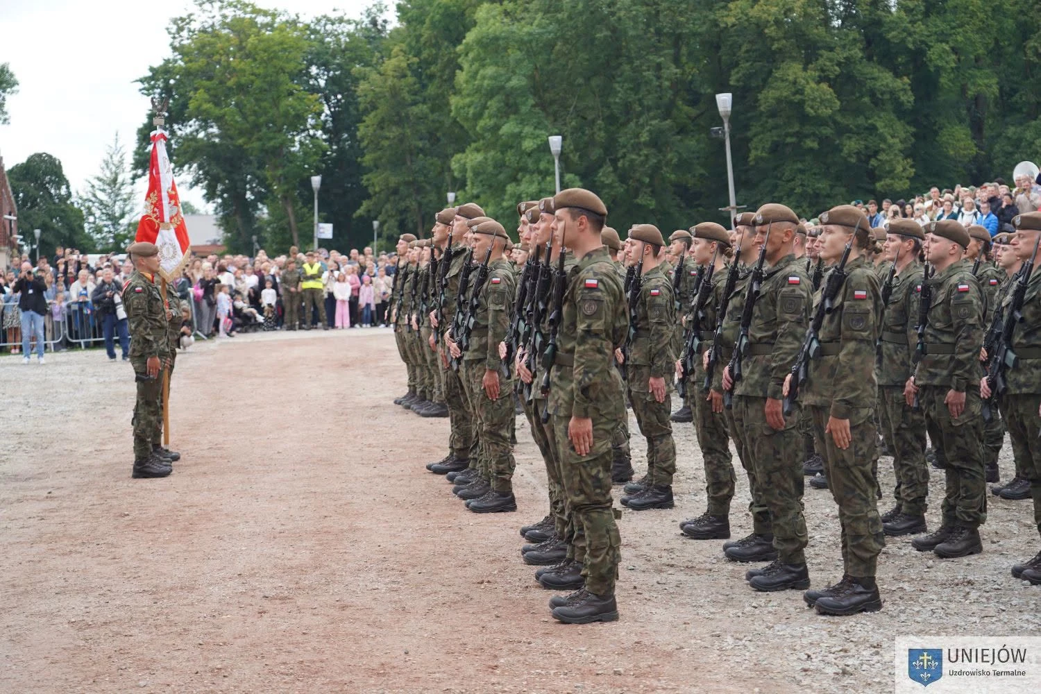 Ponad 100 żołnierzy złożyło przysięgę wojskową w Uniejowie — zdjęcie 16