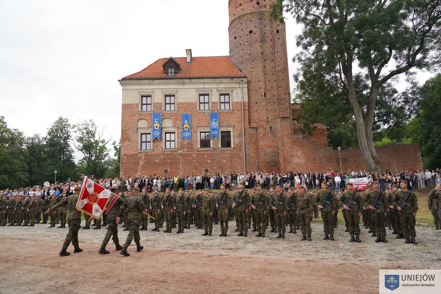 Ponad 100 żołnierzy złożyło przysięgę wojskową w Uniejowie — zdjęcie 18